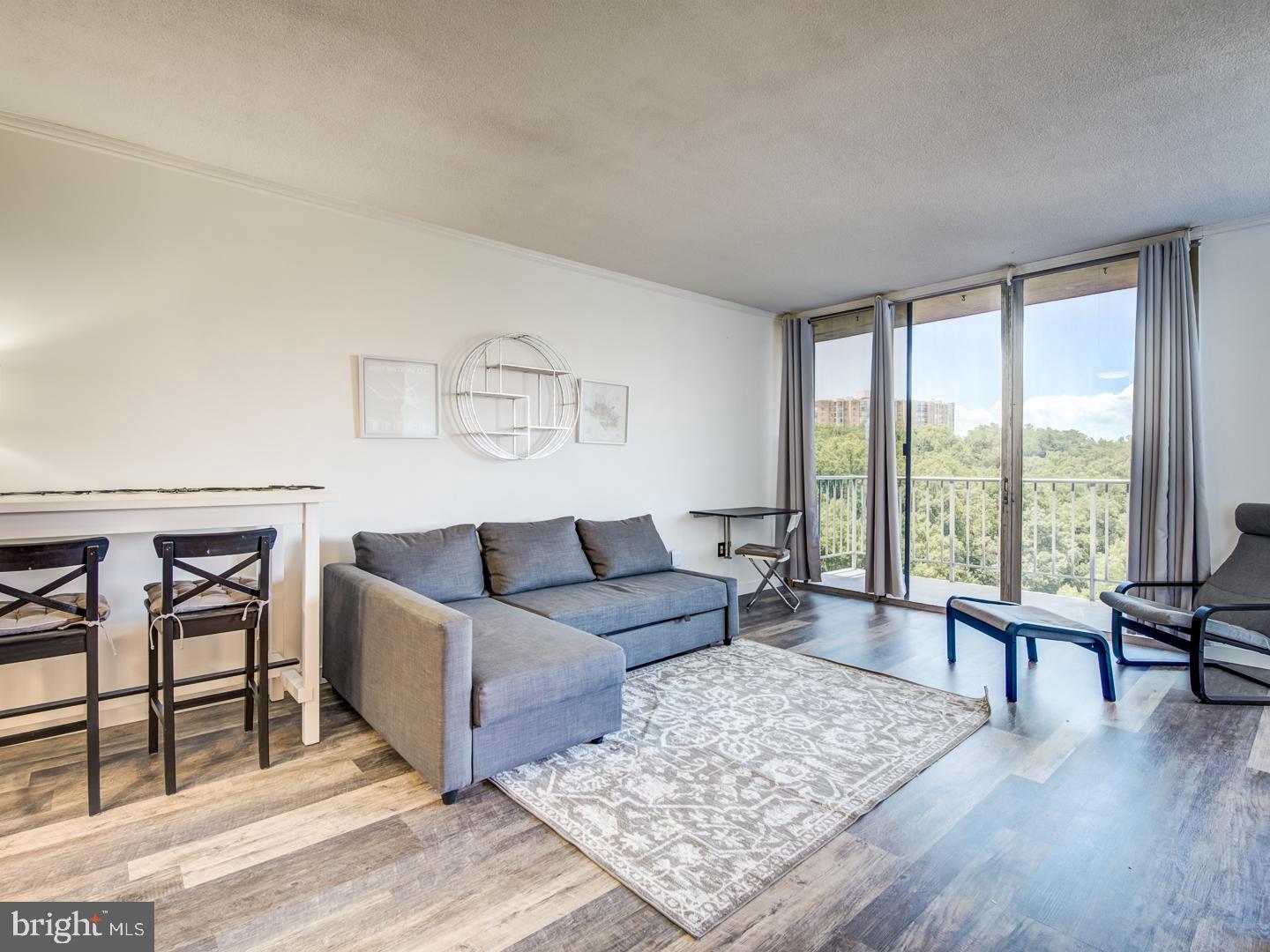 HUNTING CREEK CLUB - Residential Lease