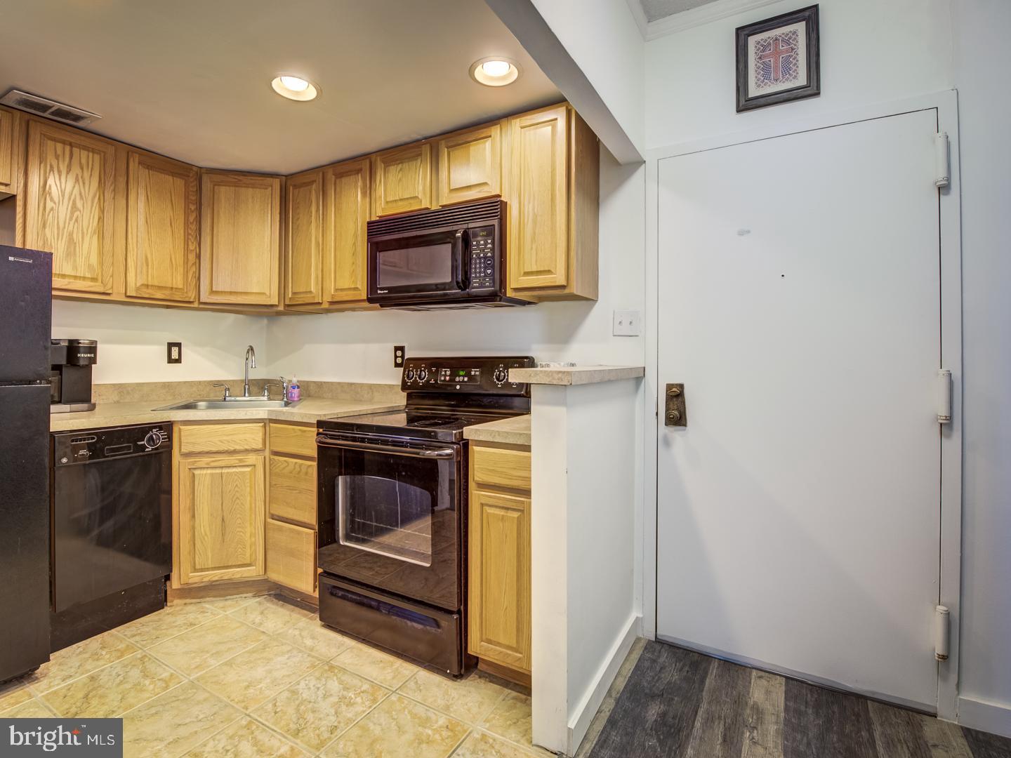 HUNTING CREEK CLUB - Residential Lease