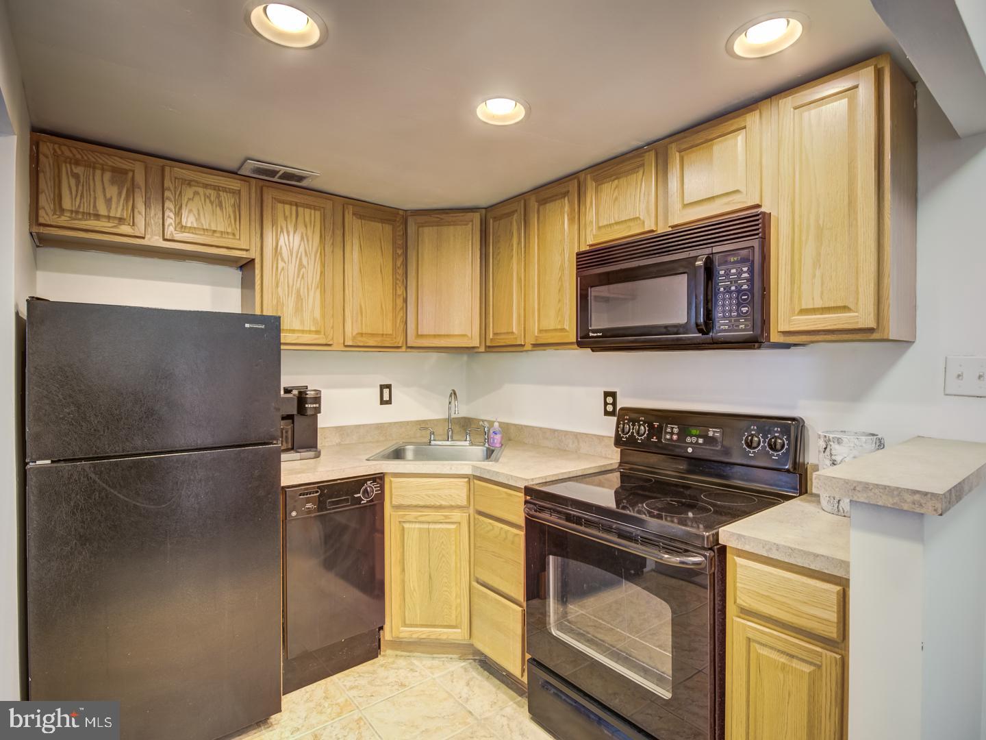 HUNTING CREEK CLUB - Residential Lease