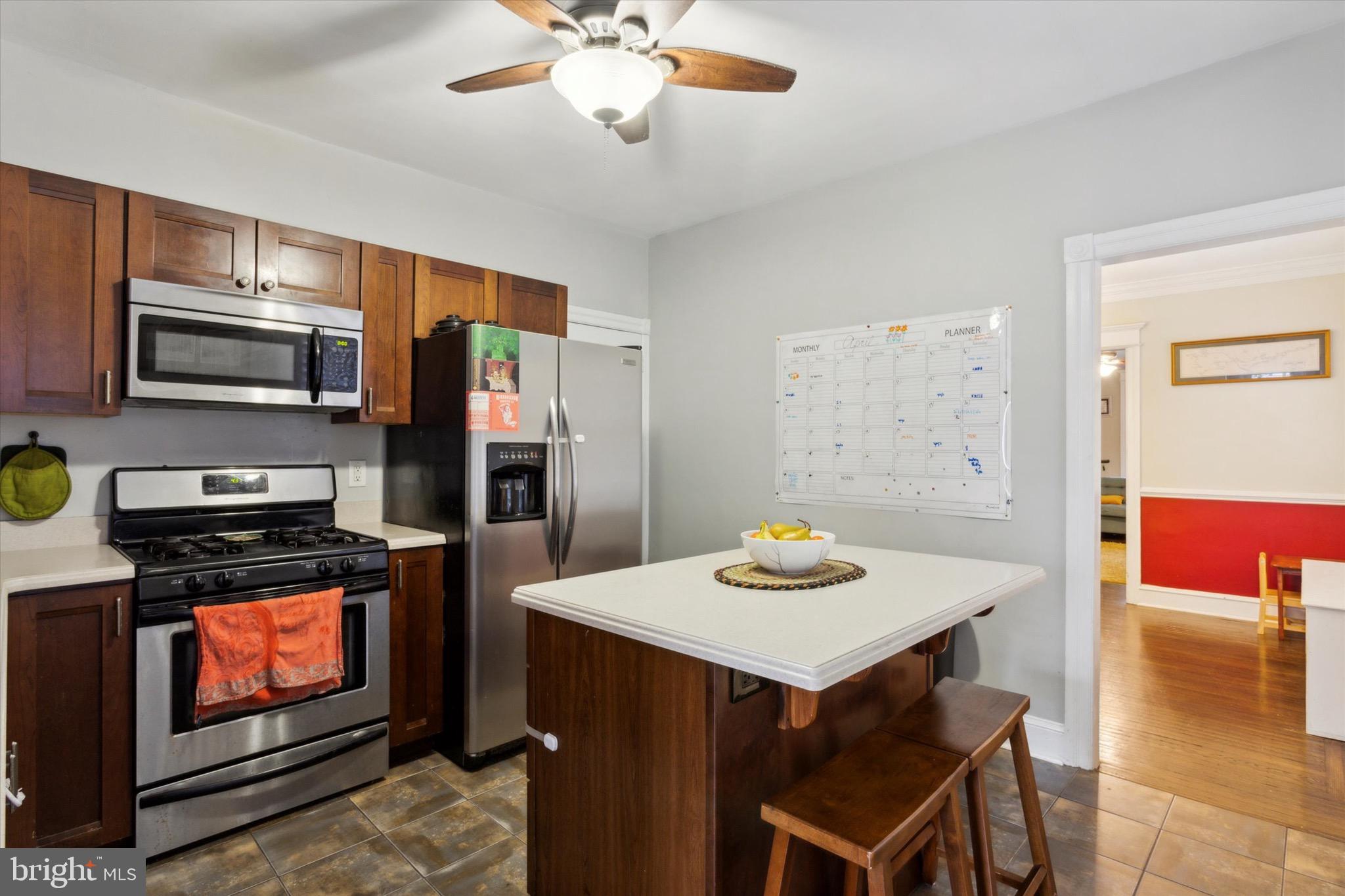 ROXBOROUGH - Residential