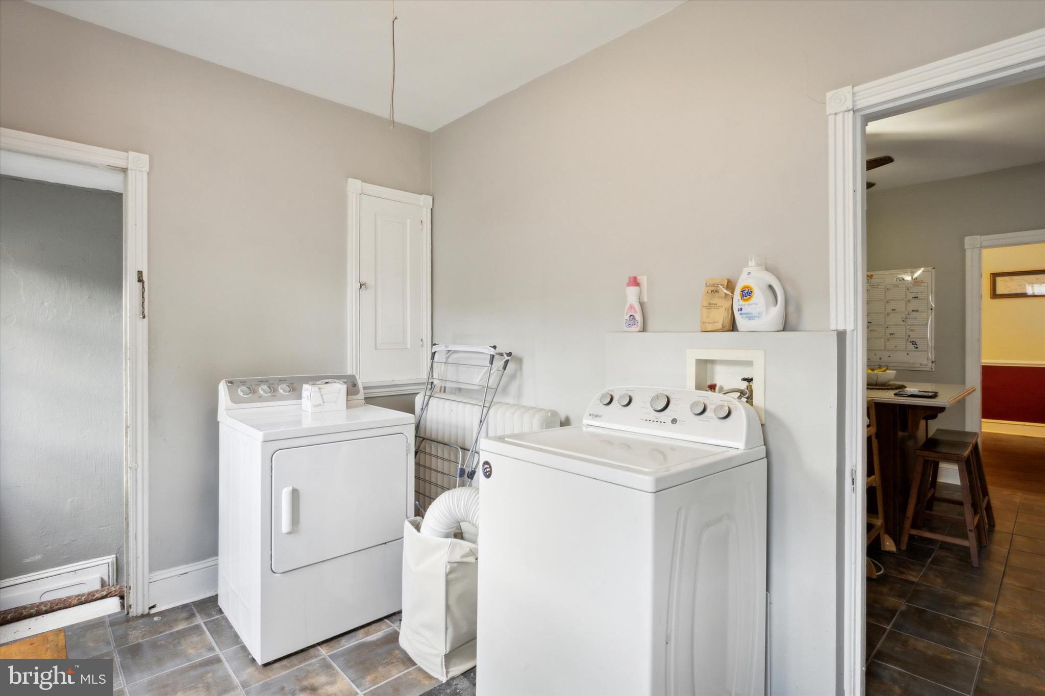 ROXBOROUGH - Residential