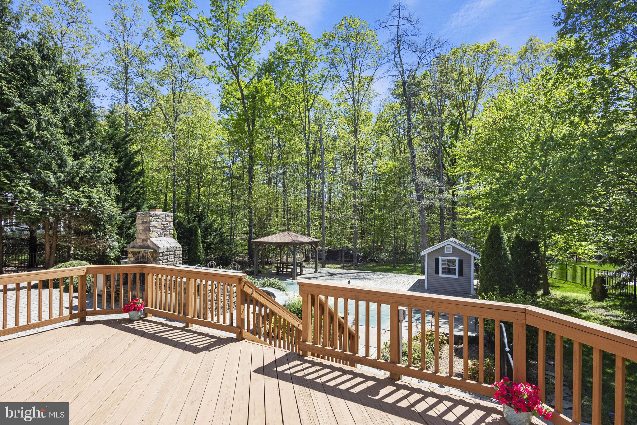 FAWN LAKE - Residential