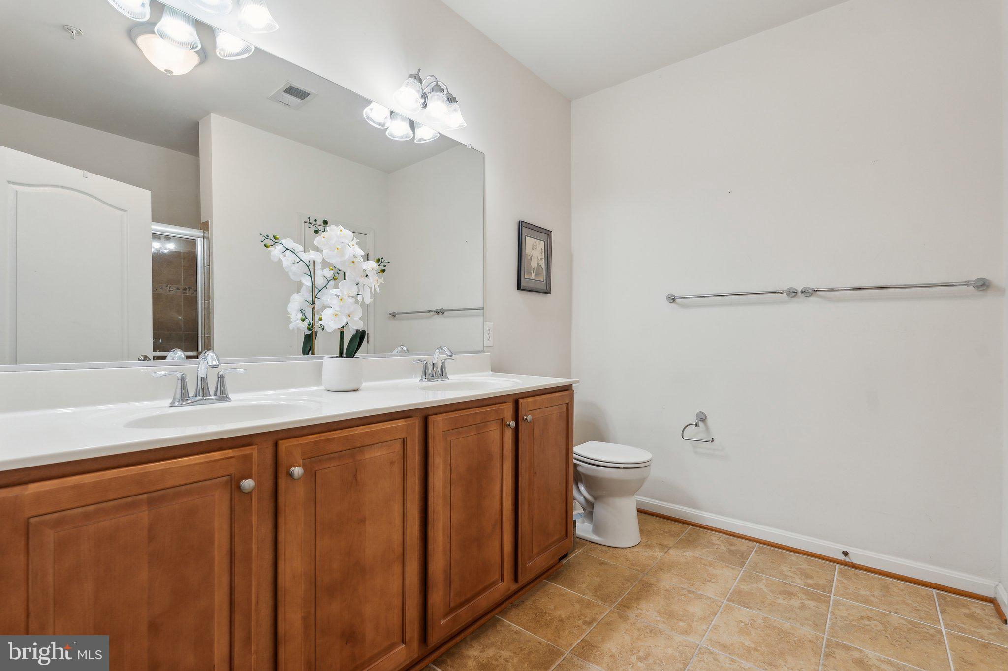 GATHERINGS AT FOREST GLEN - Residential