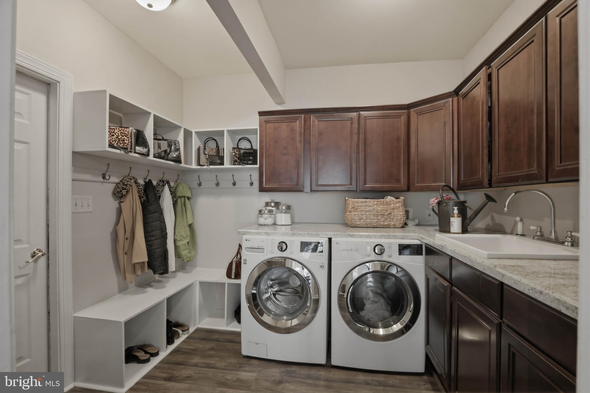 HIGHLANDS - Residential