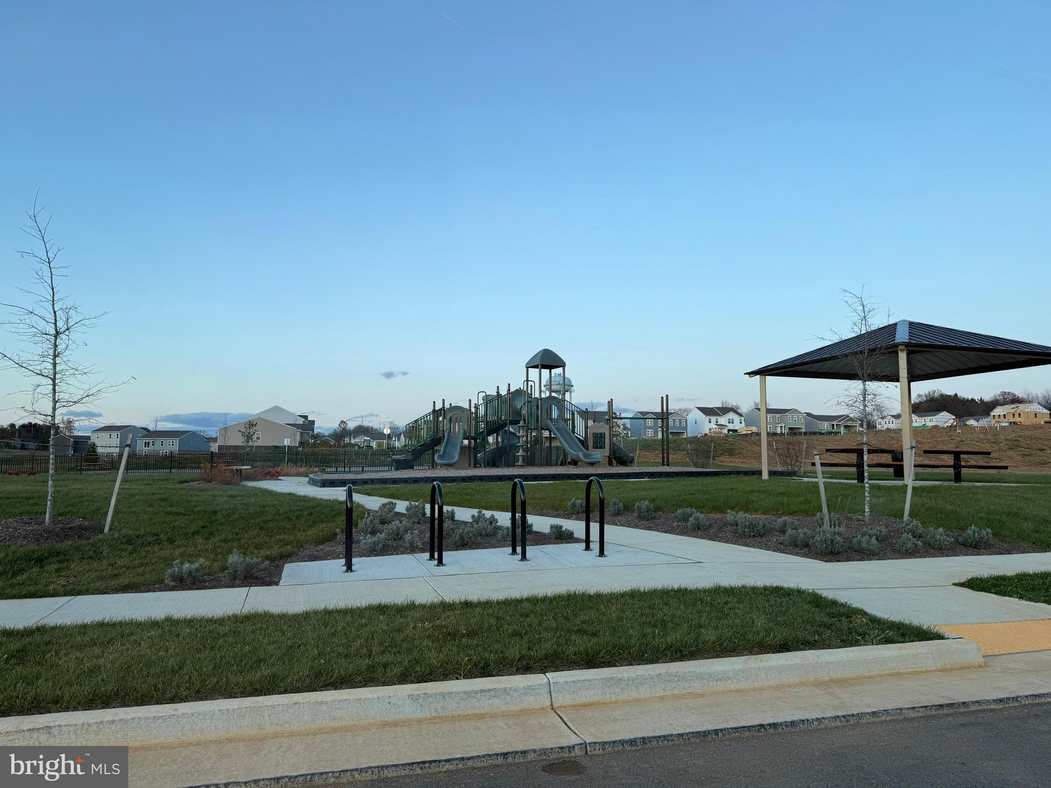 STONE SPRING - Residential Lease