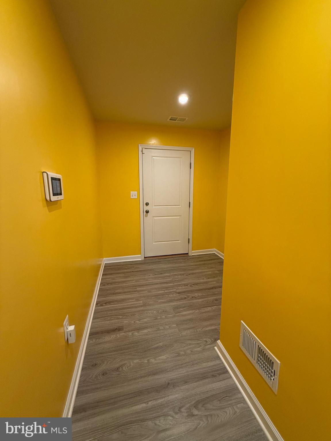 STONE SPRING - Residential Lease