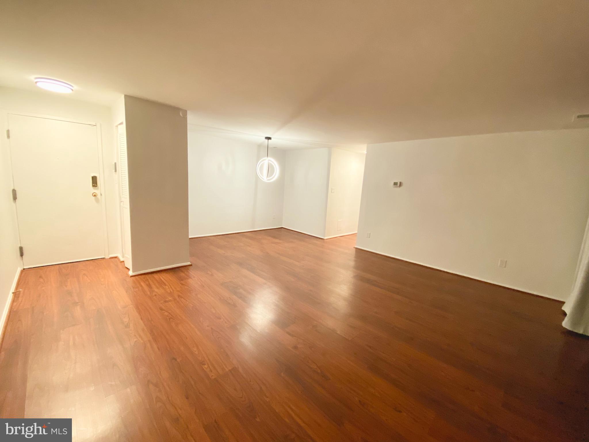 HUNTLEY SQUARE CONDOMINIUMS - Residential Lease