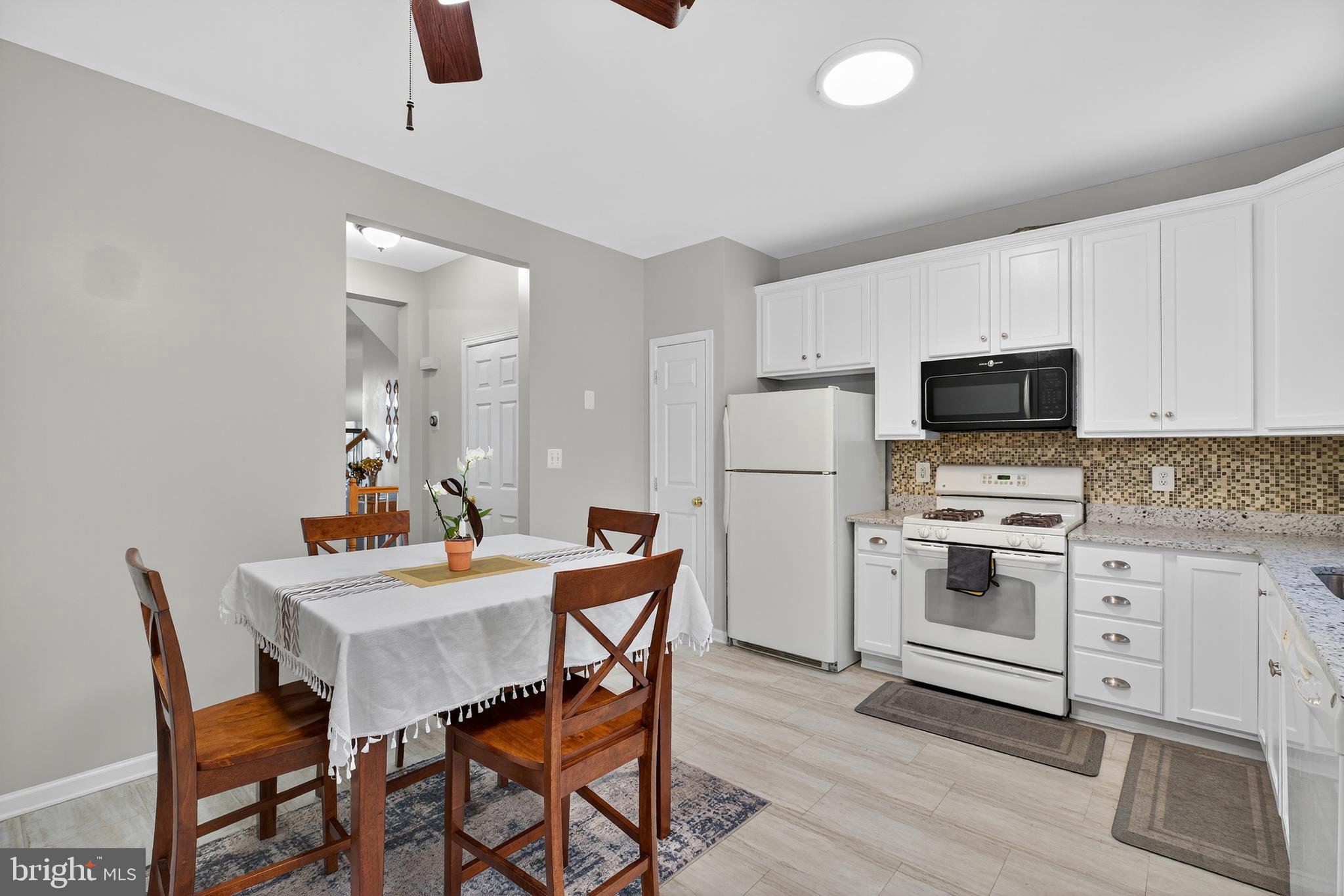 SOUTH RIDING - Residential