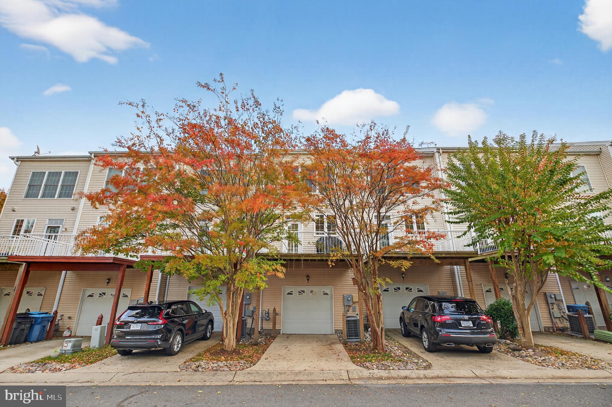 SOUTH RIDING - Residential