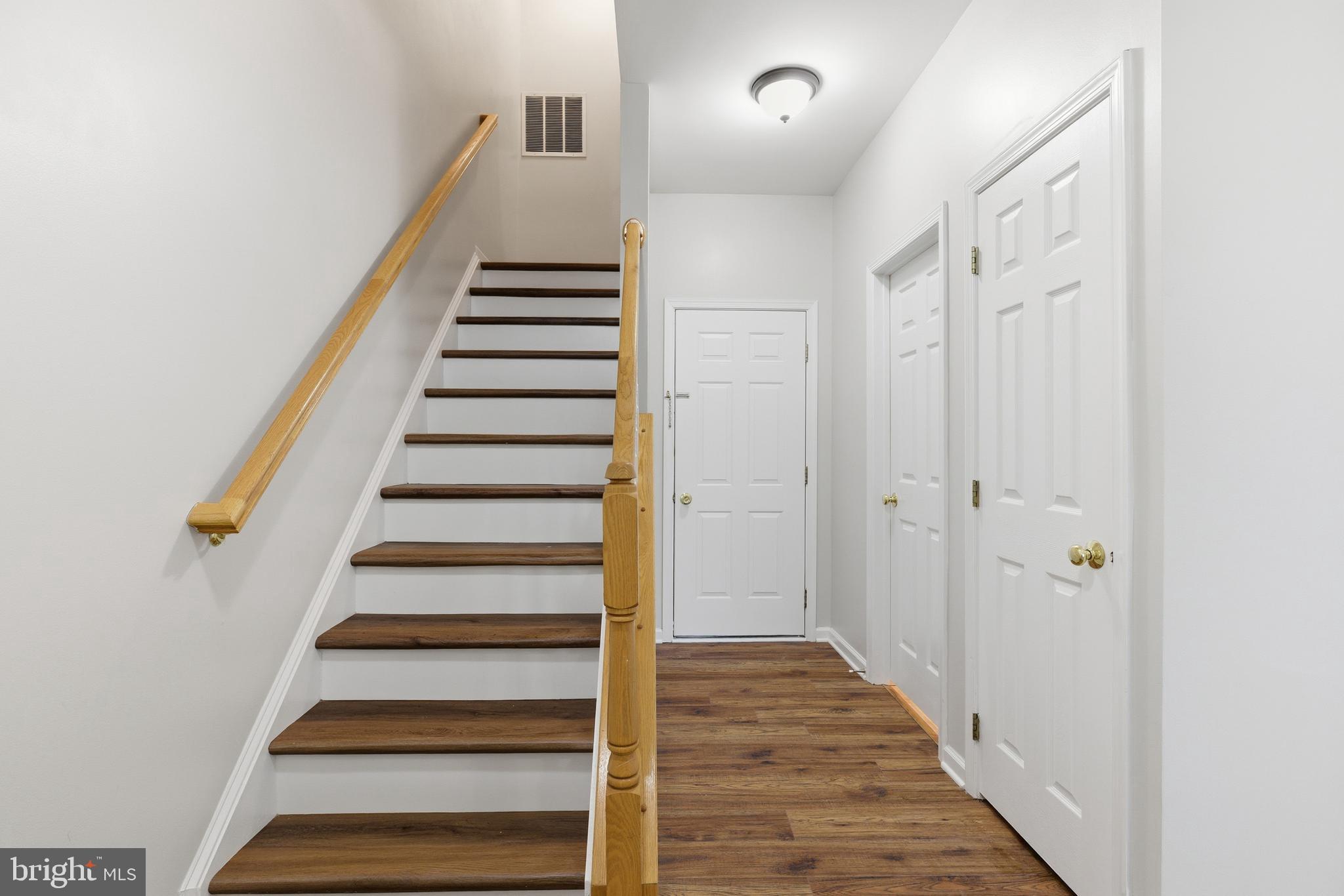 SOUTH RIDING - Residential