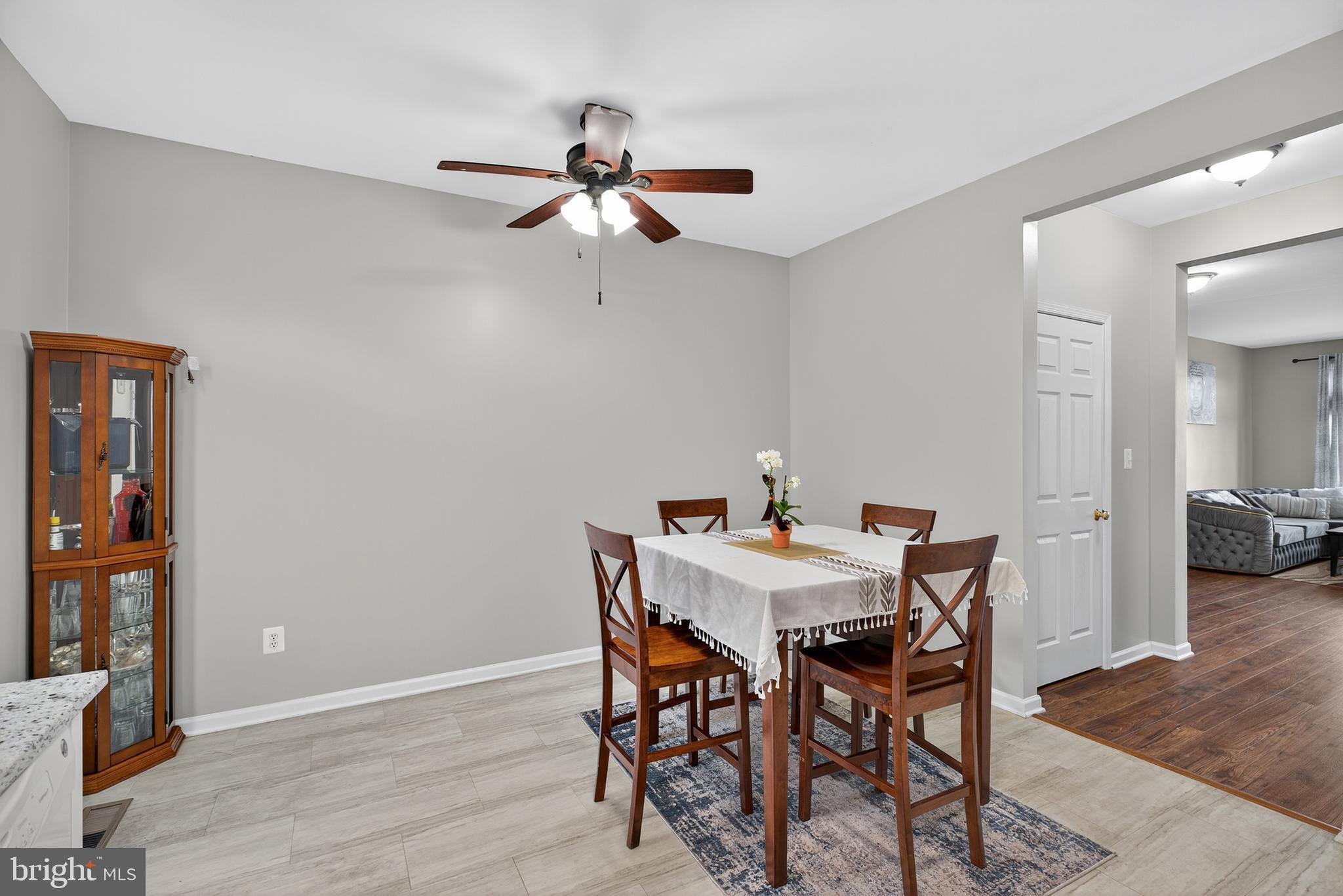 SOUTH RIDING - Residential