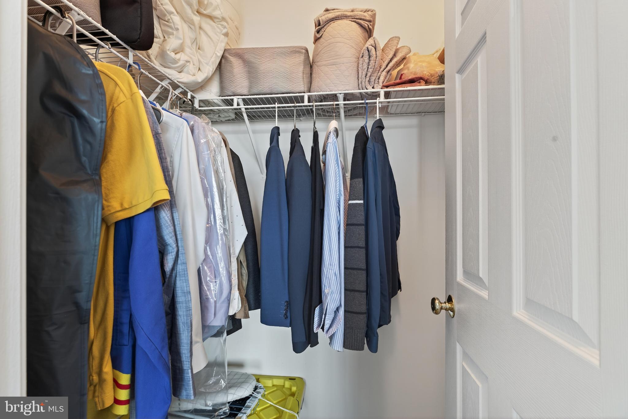 SOUTH RIDING - Residential