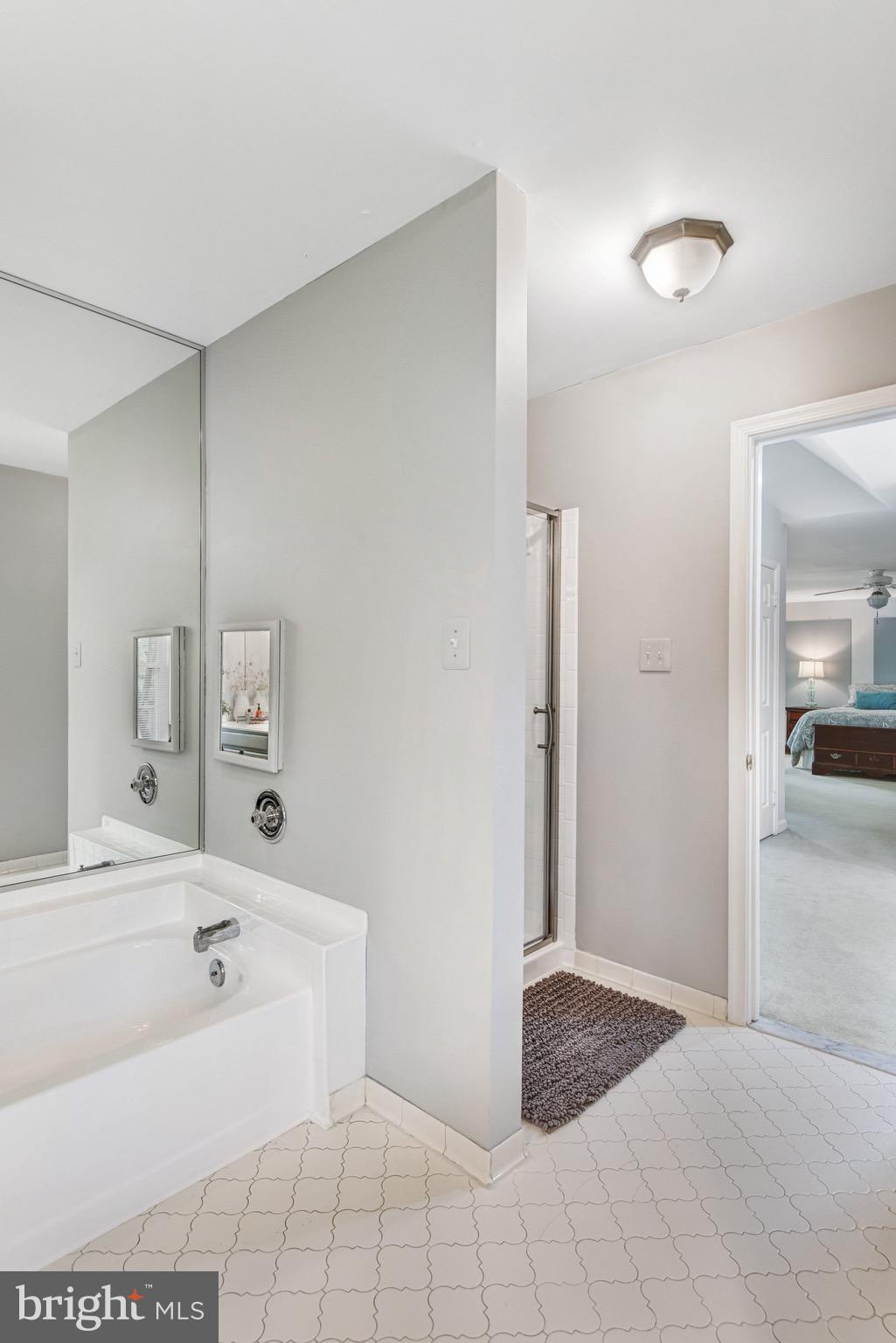 FAIRFAX STATION - Residential