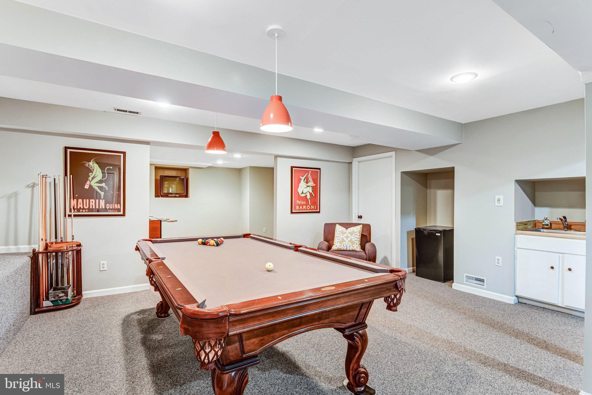 FAIRFAX STATION - Residential