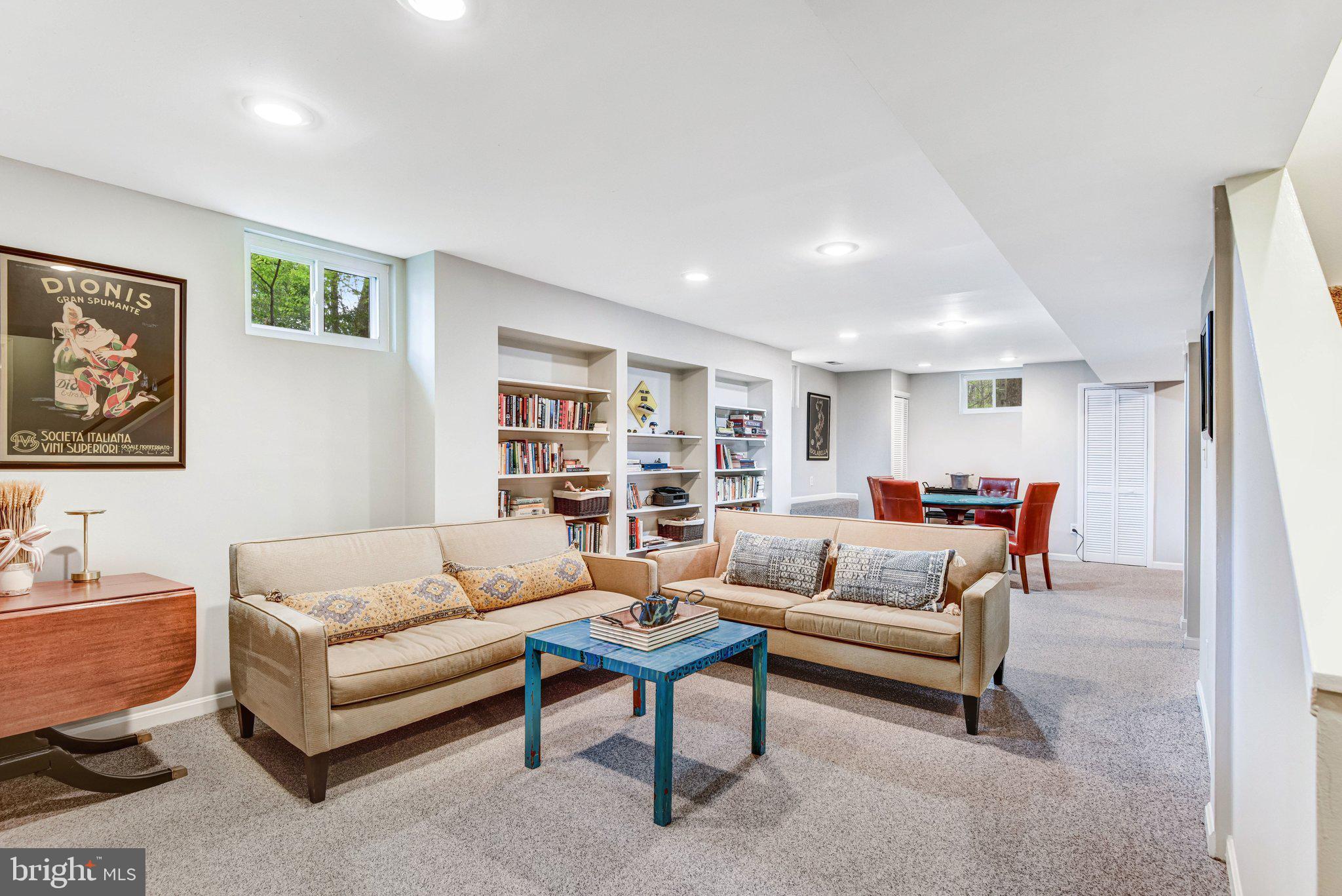 FAIRFAX STATION - Residential