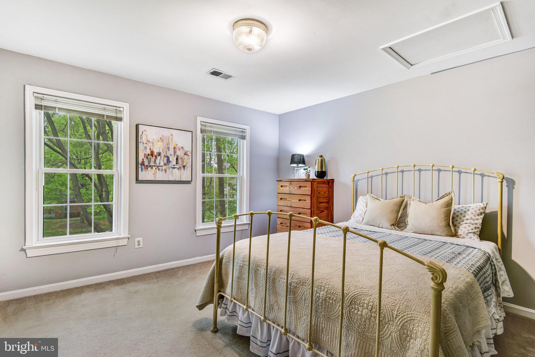 FAIRFAX STATION - Residential