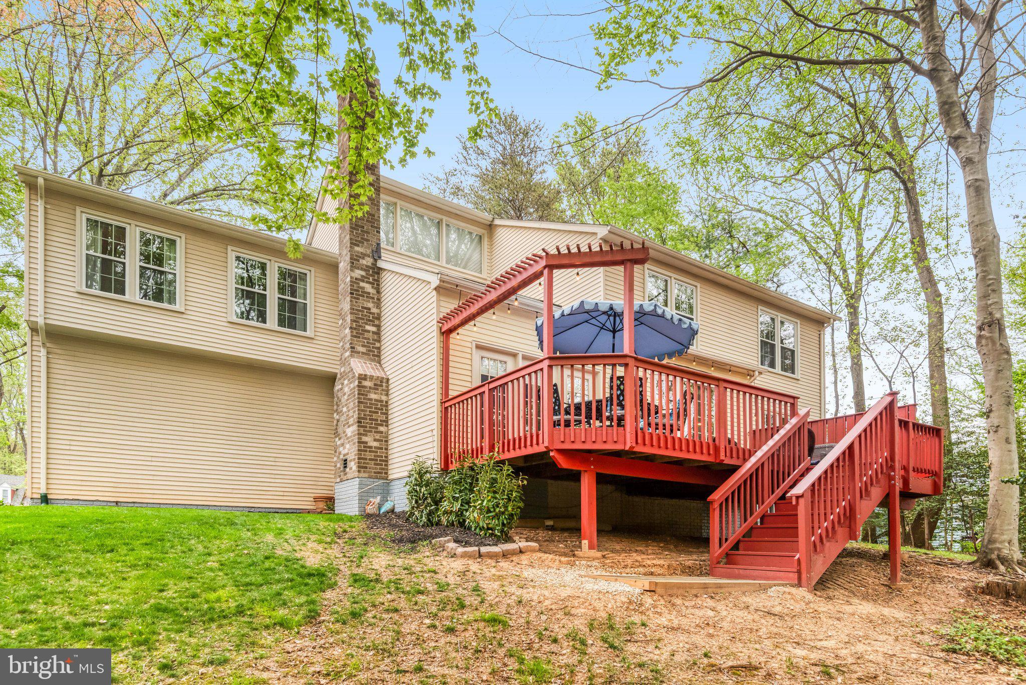 FAIRFAX STATION - Residential