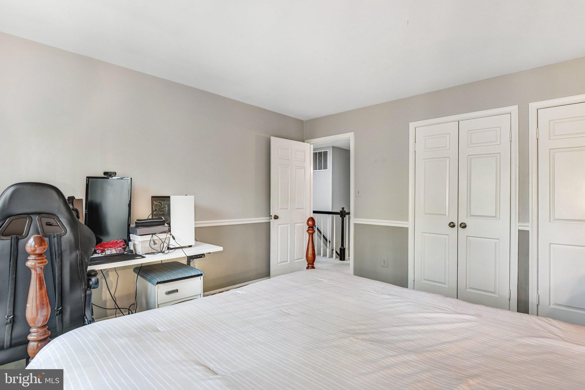 FAIRFAX STATION - Residential