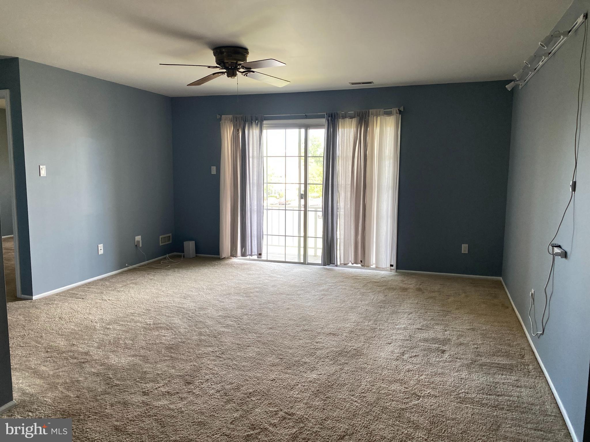 NEWTOWN GRANT - Residential Lease