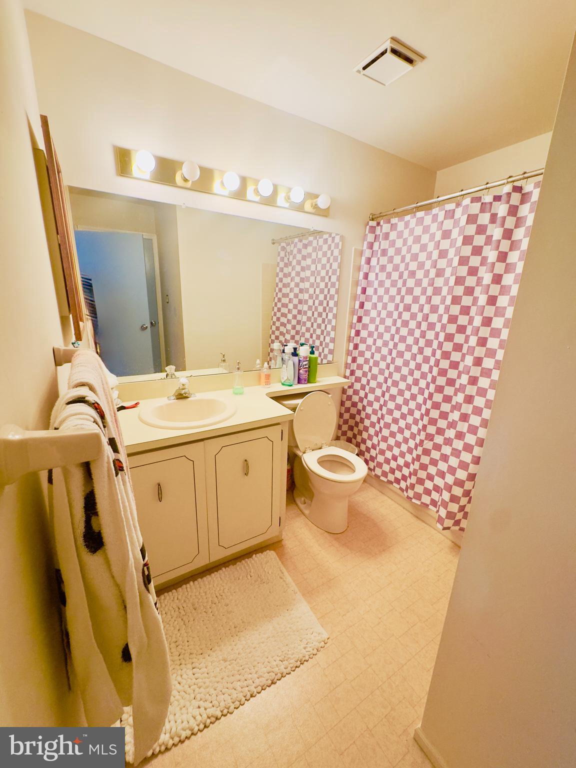 NEWTOWN GRANT - Residential Lease