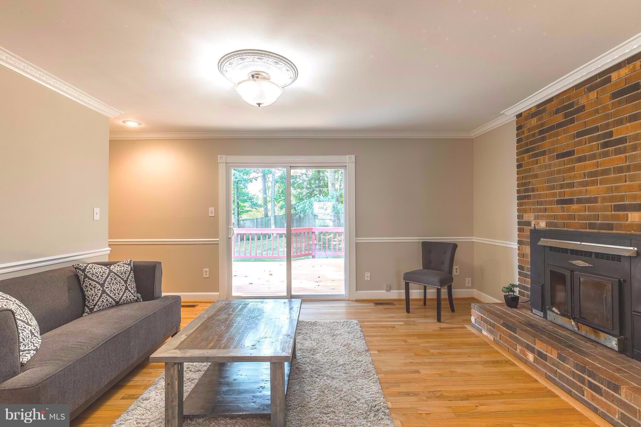 LONGWOOD KNOLLS - Residential