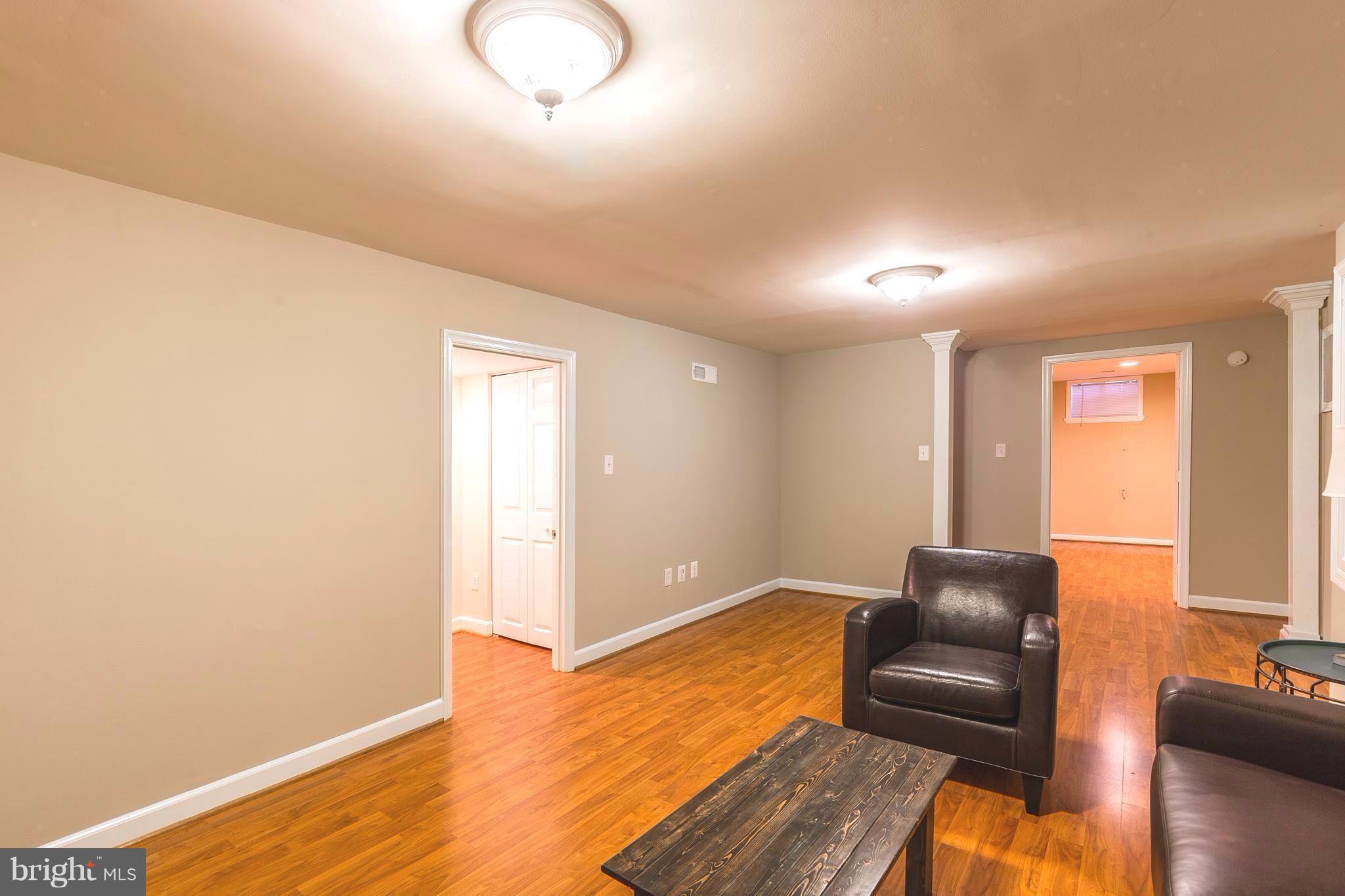 LONGWOOD KNOLLS - Residential