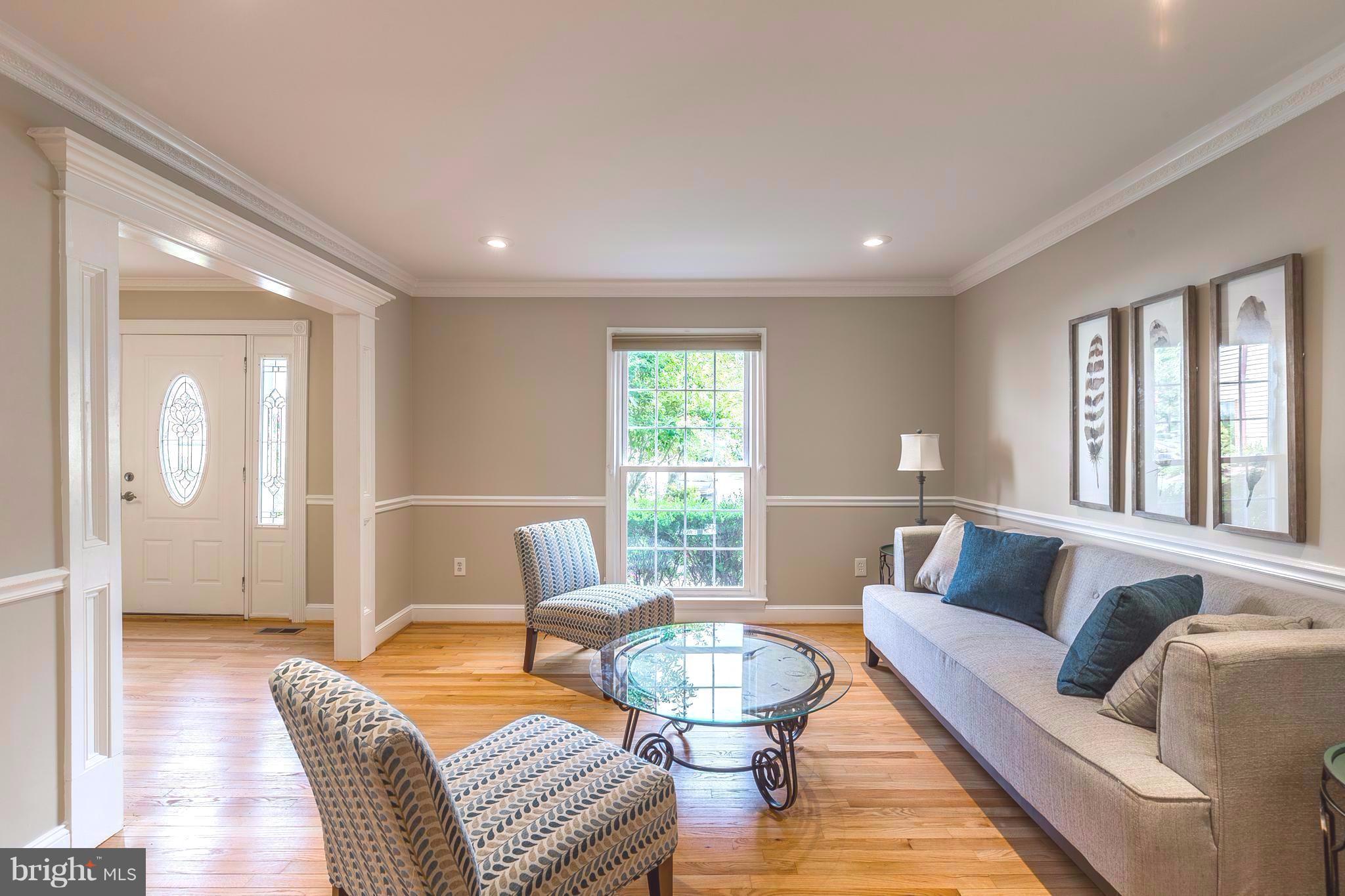 LONGWOOD KNOLLS - Residential