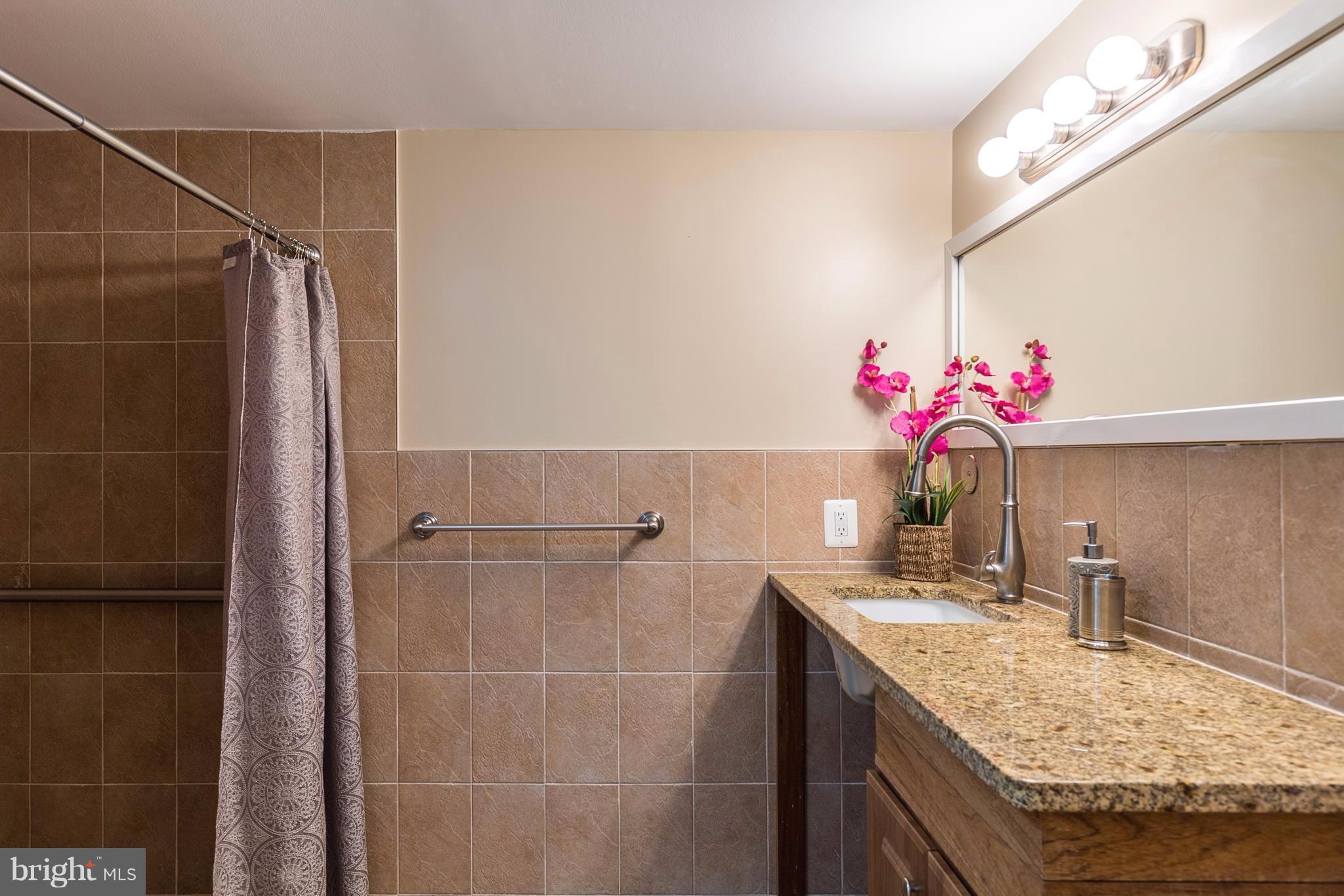 LONGWOOD KNOLLS - Residential