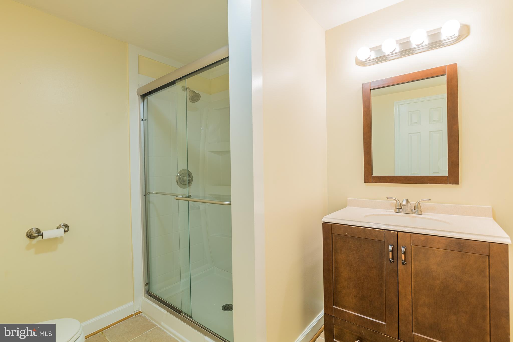 LONGWOOD KNOLLS - Residential