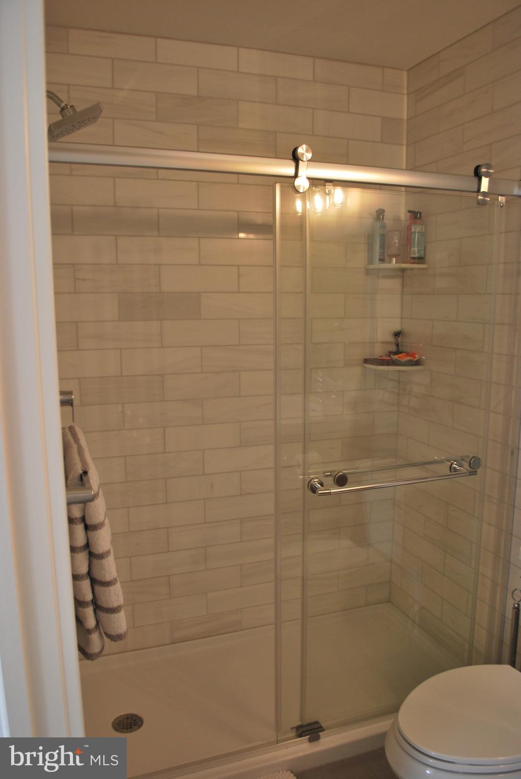 COUNTRY CROSSING - Residential