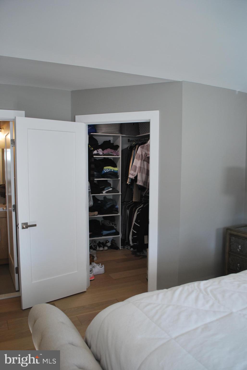 COUNTRY CROSSING - Residential