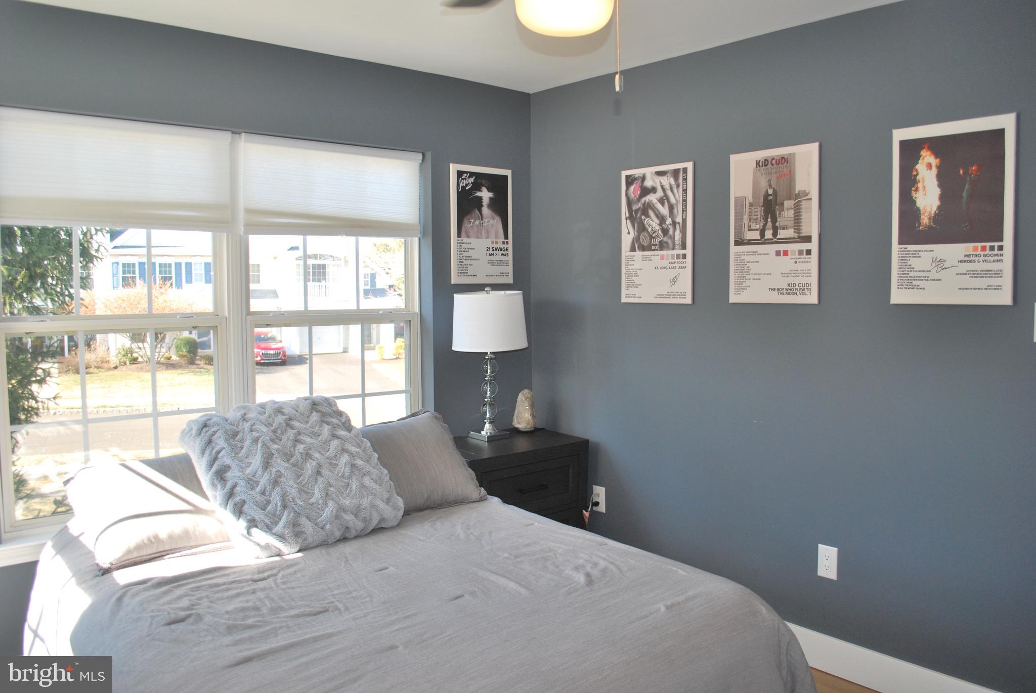 COUNTRY CROSSING - Residential