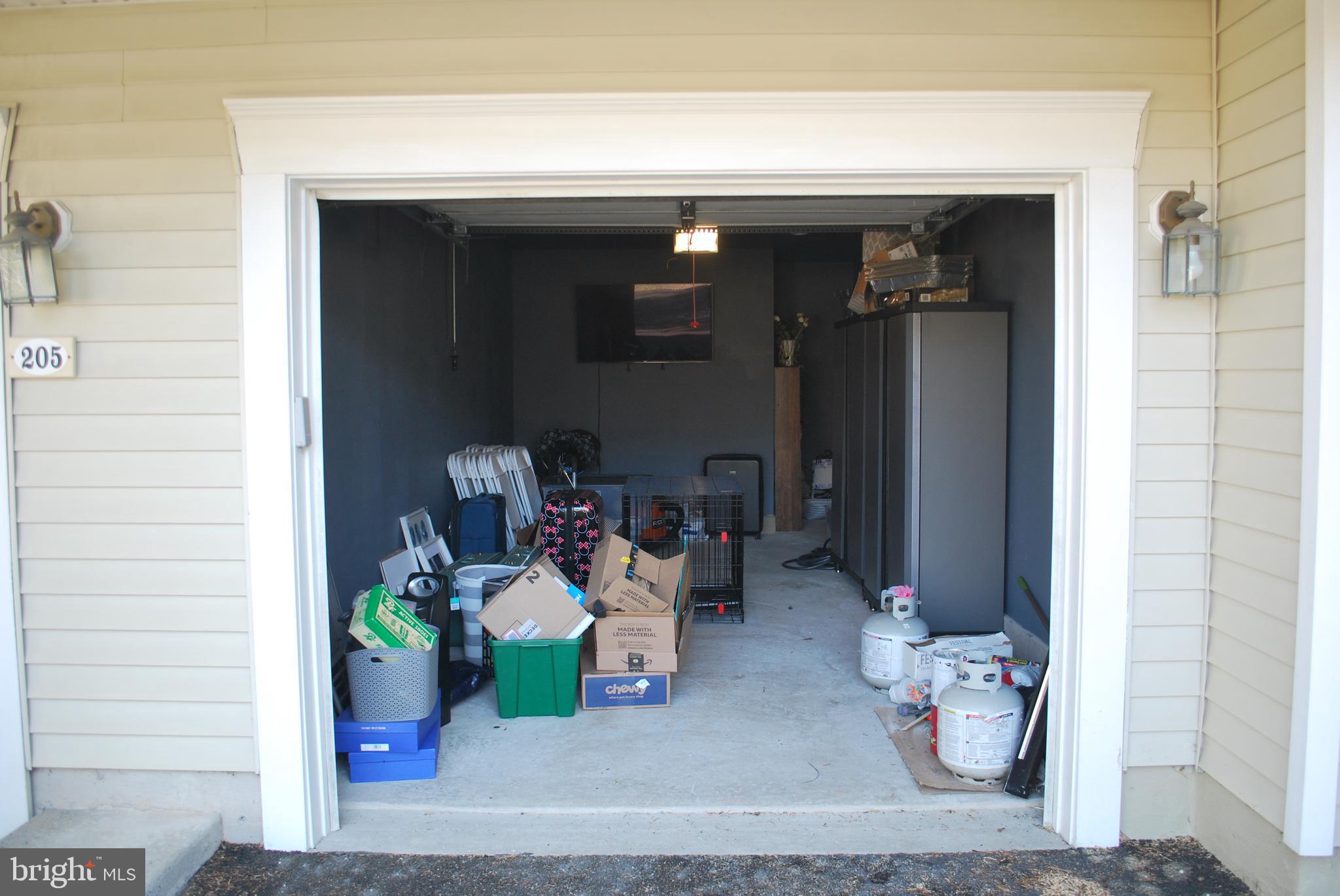 COUNTRY CROSSING - Residential