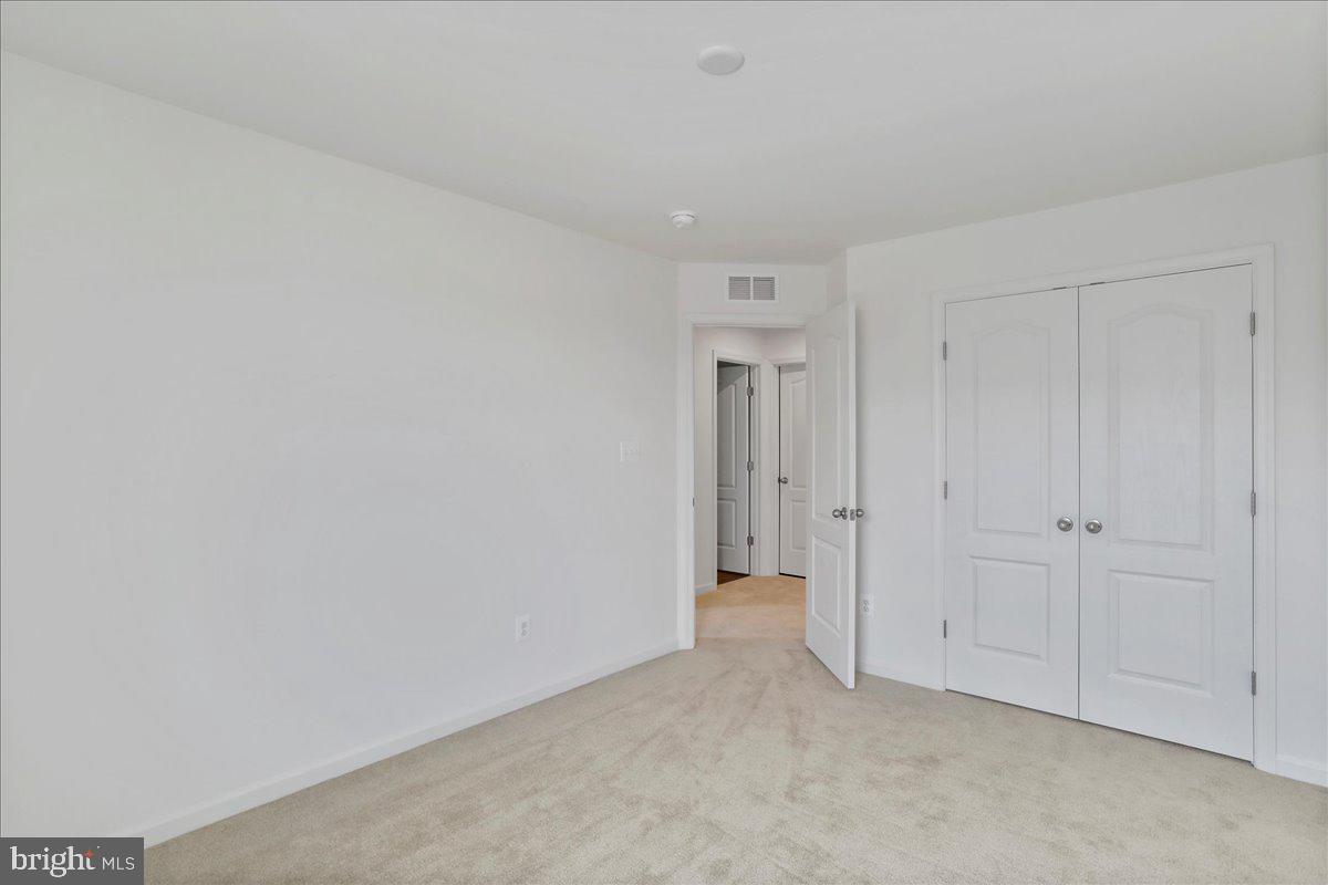 OVERLOOK AT RIVERSIDE - Residential Lease