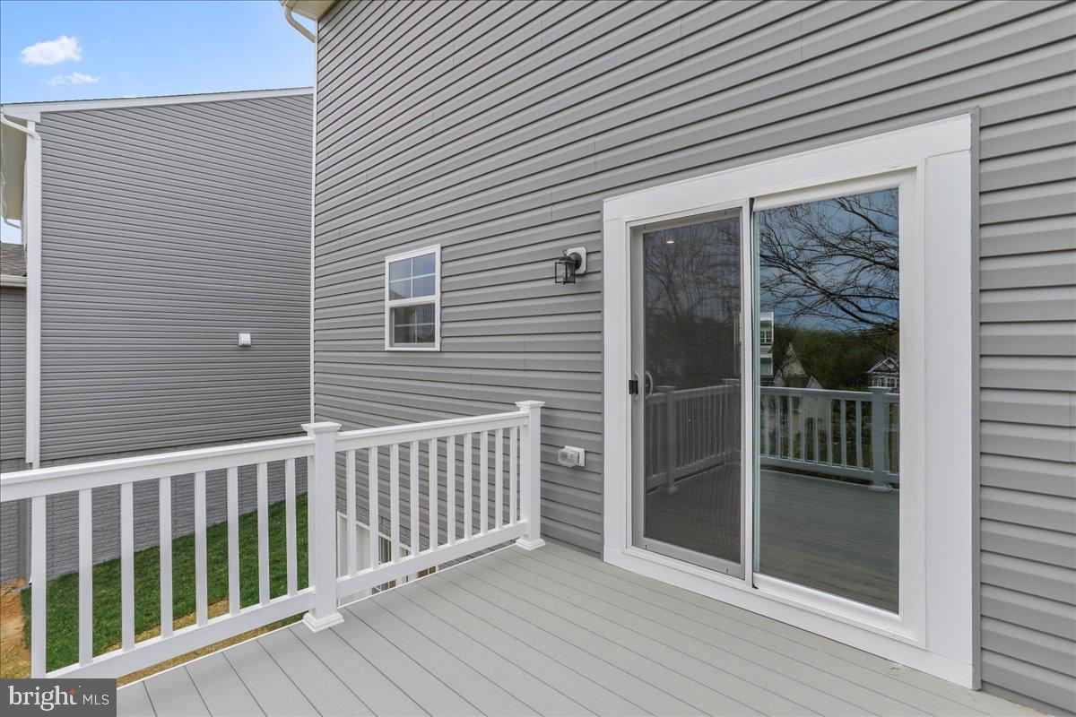 OVERLOOK AT RIVERSIDE - Residential Lease