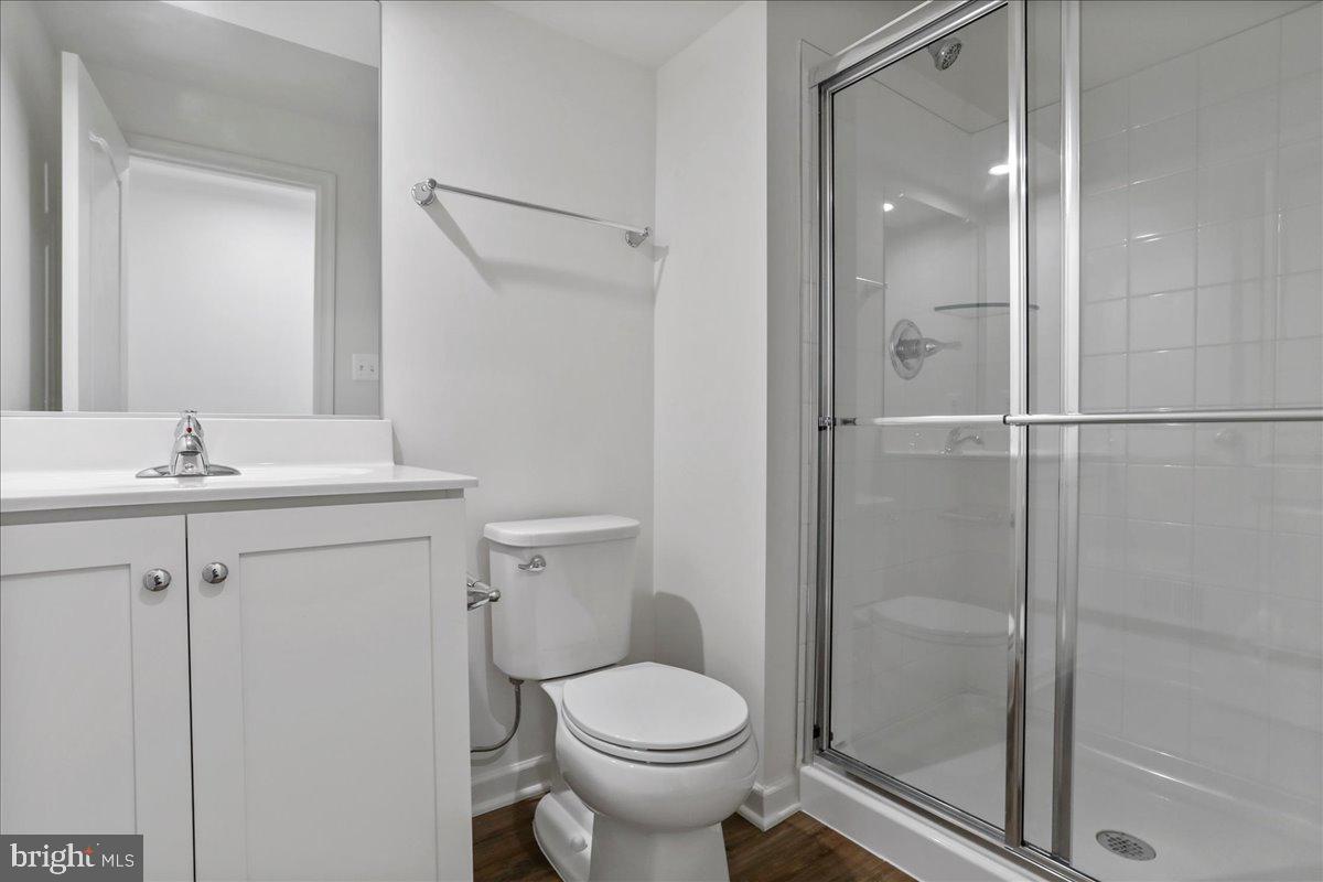 OVERLOOK AT RIVERSIDE - Residential Lease