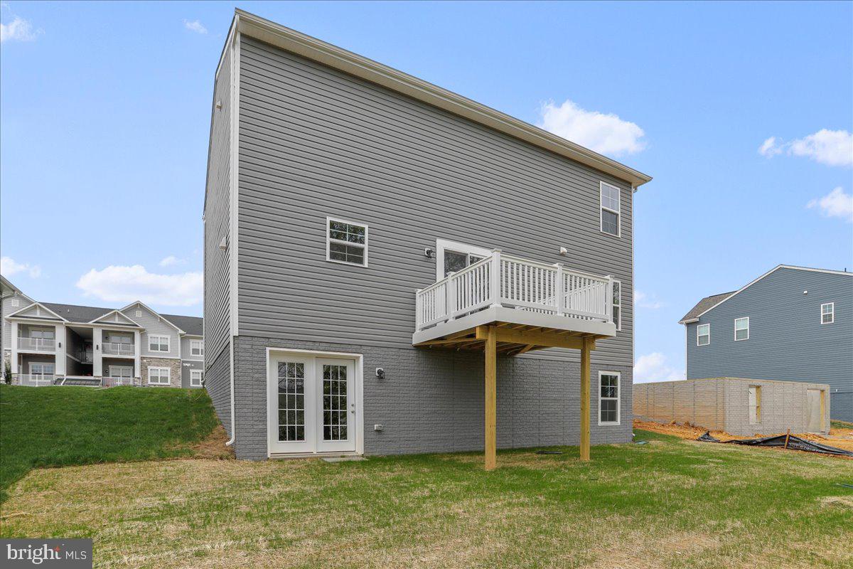 OVERLOOK AT RIVERSIDE - Residential Lease