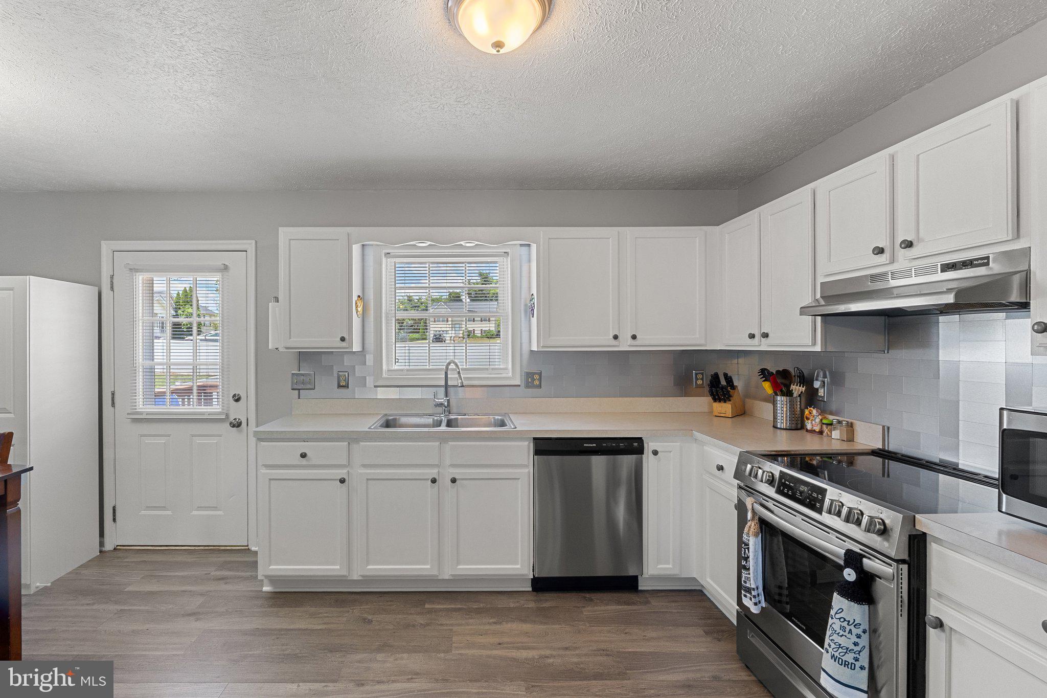 WILDFLOWER RIDGE - Residential