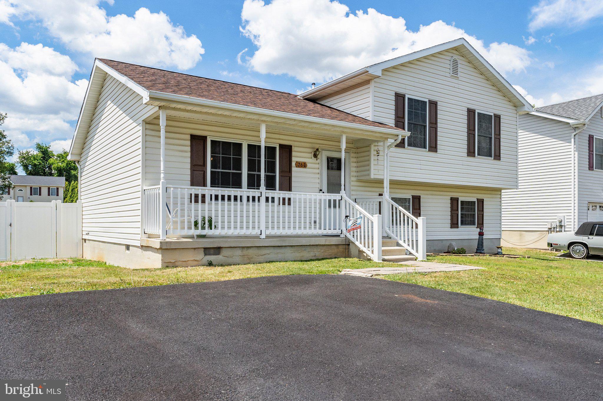 WILDFLOWER RIDGE - Residential