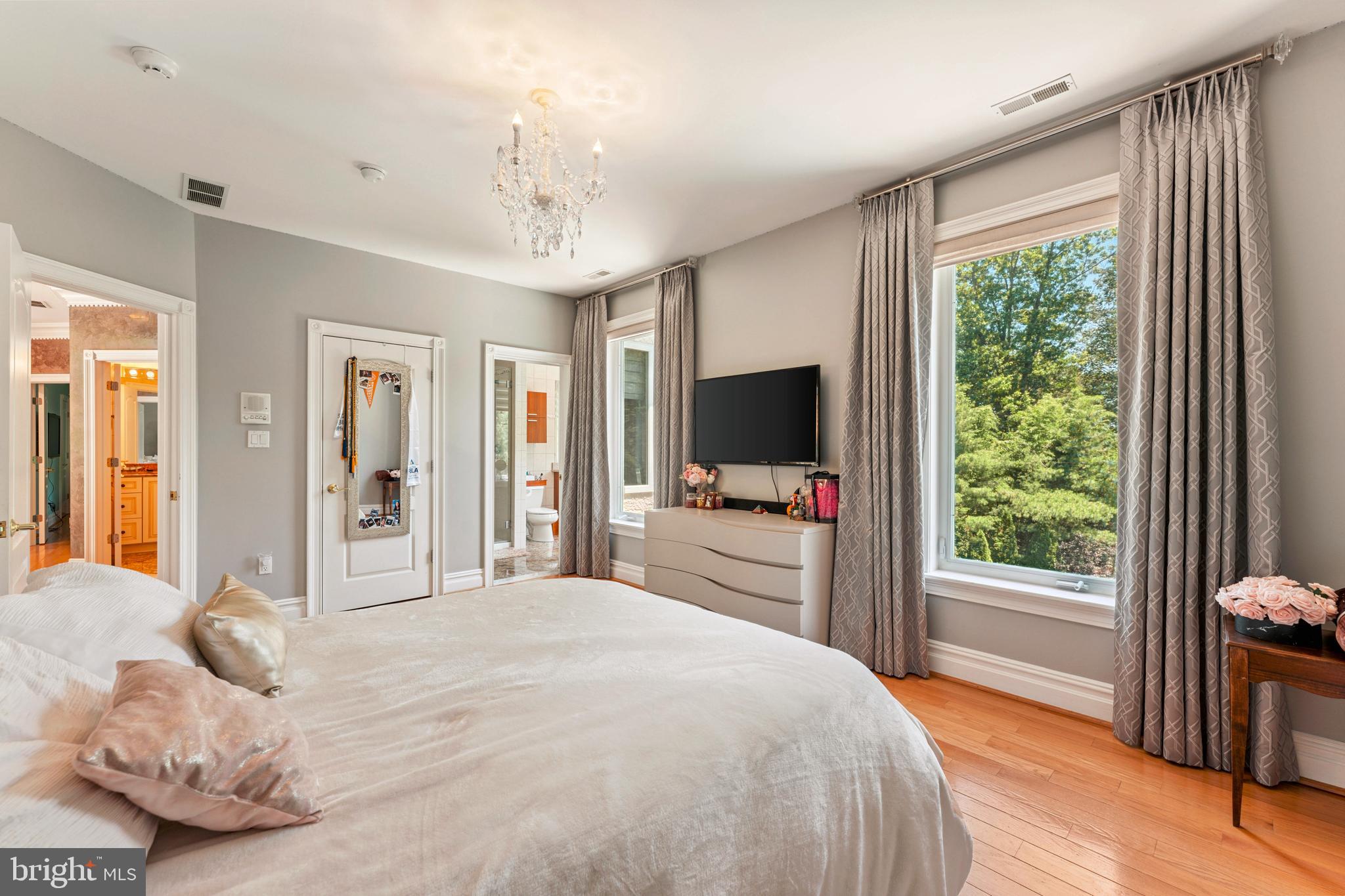 CHURCHVILLE MANOR - Residential