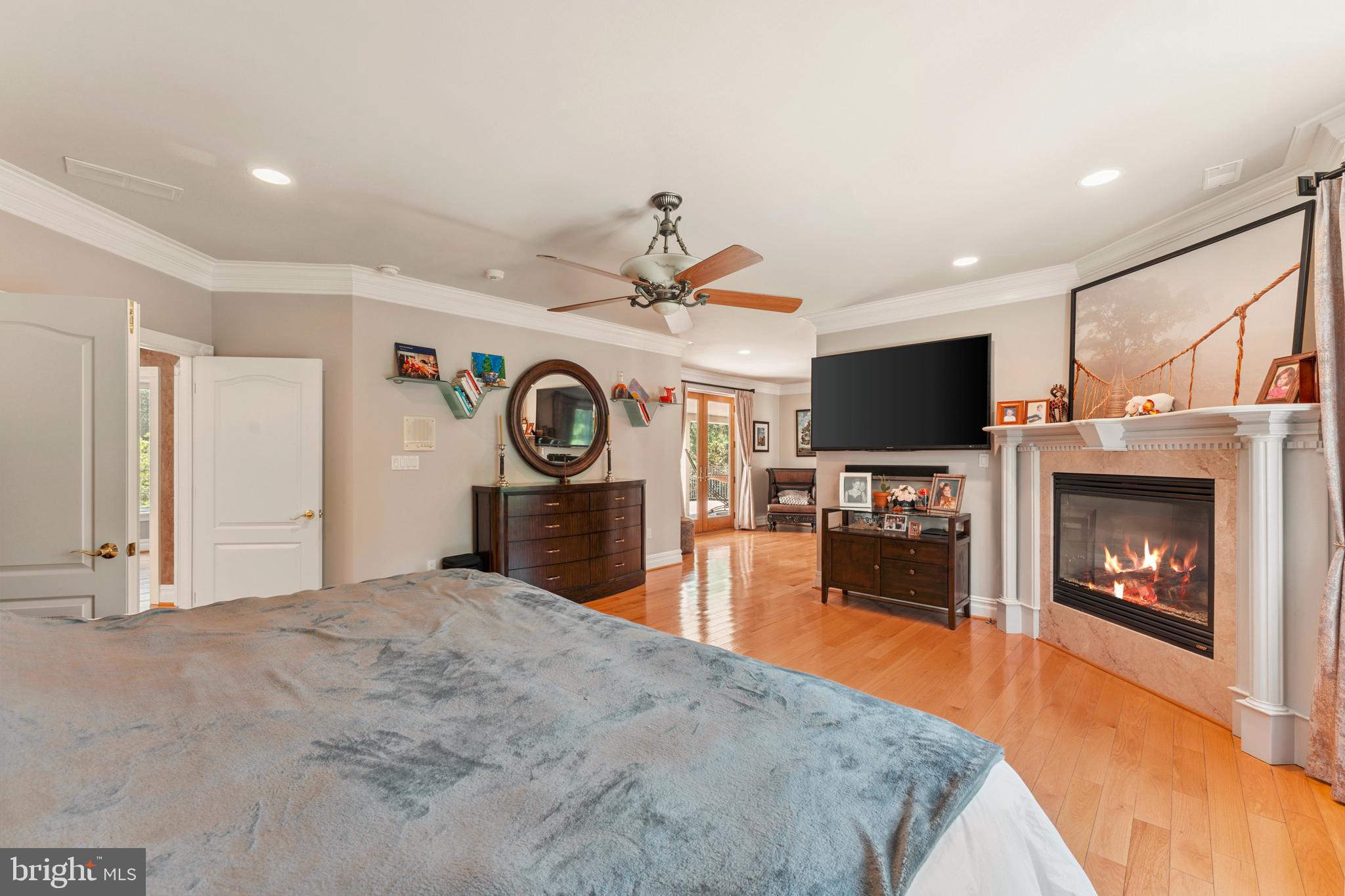 CHURCHVILLE MANOR - Residential