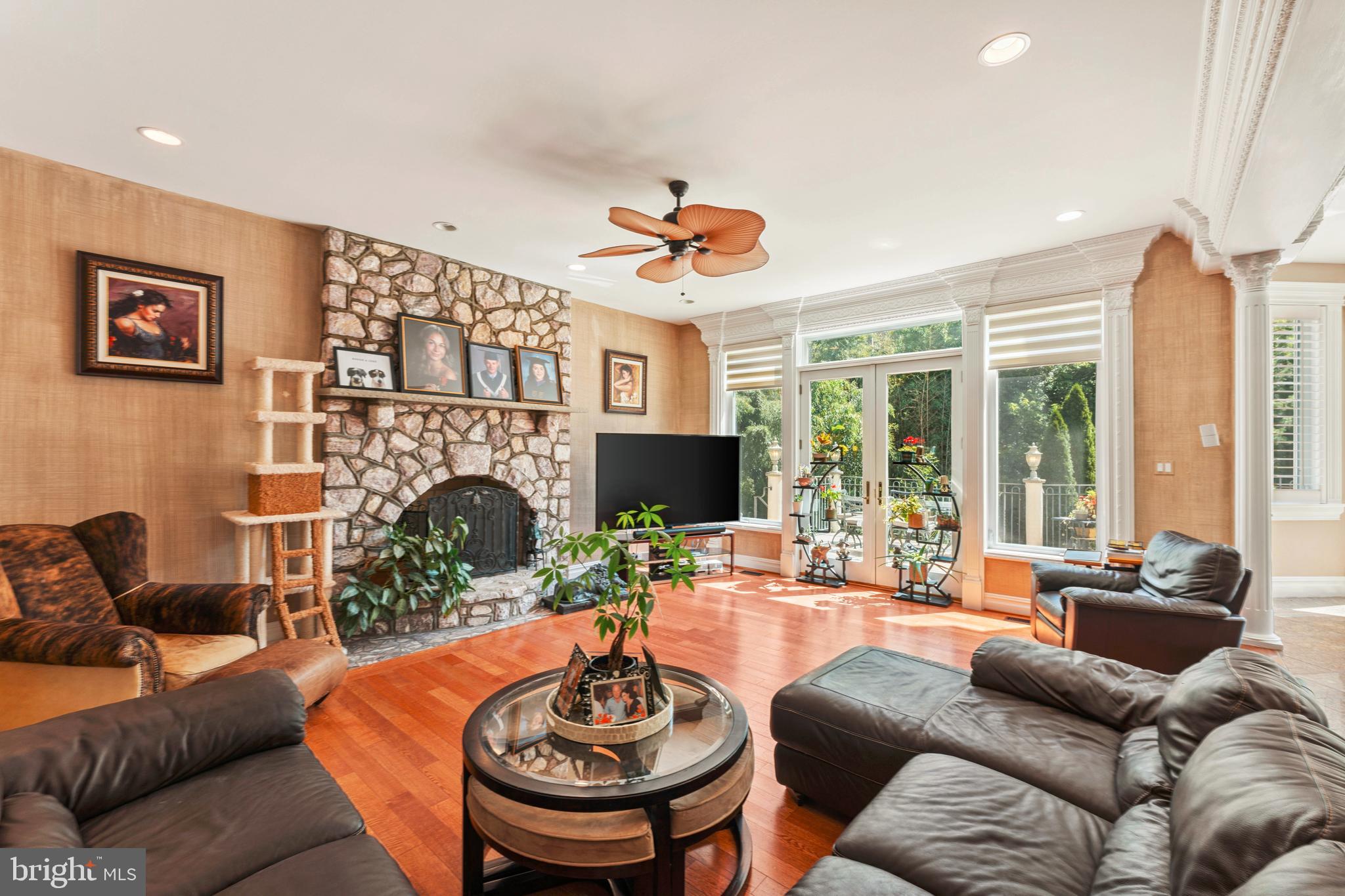 CHURCHVILLE MANOR - Residential