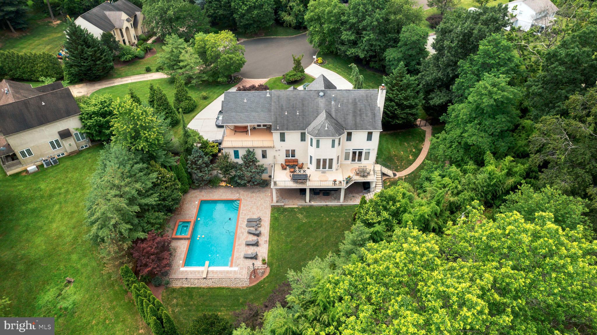 CHURCHVILLE MANOR - Residential