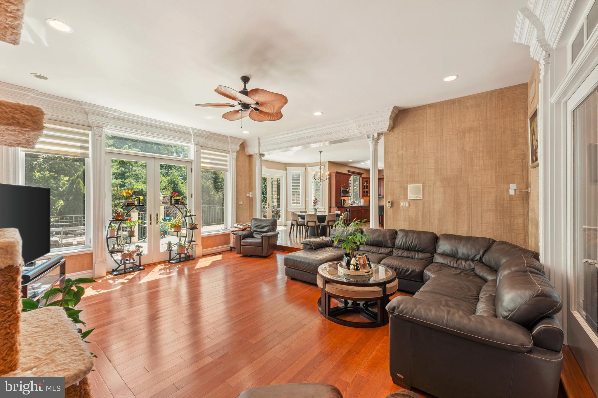 CHURCHVILLE MANOR - Residential