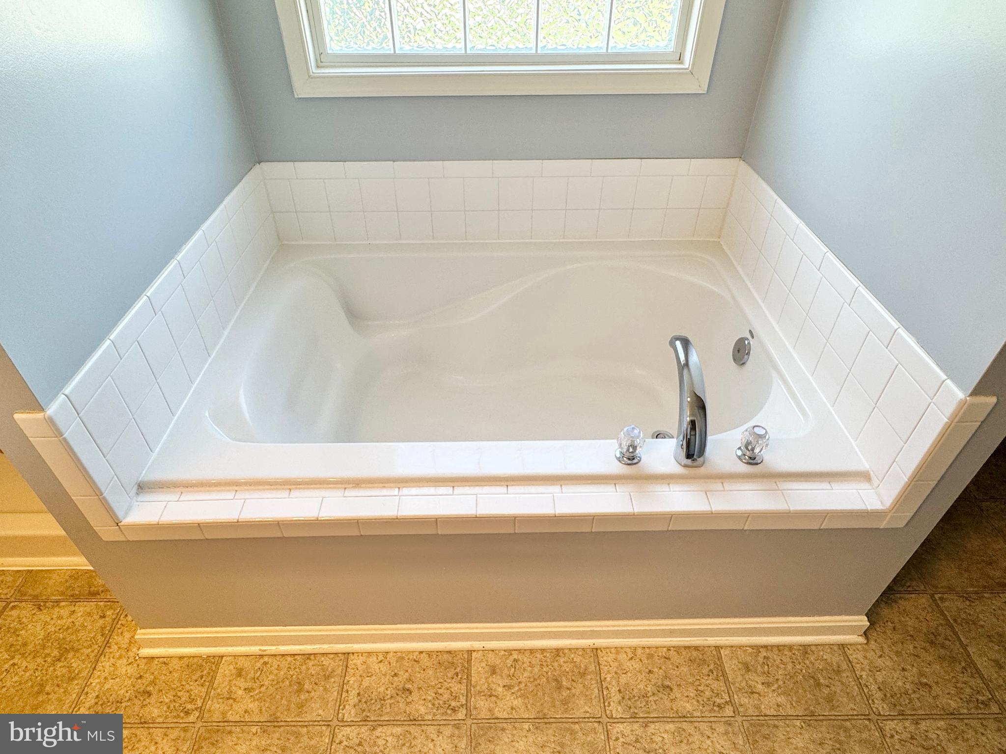 STAFFORD LAKES VILLAGE - Residential Lease