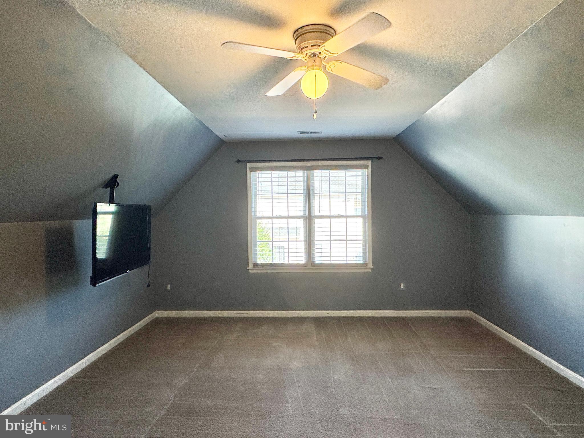 STAFFORD LAKES VILLAGE - Residential Lease