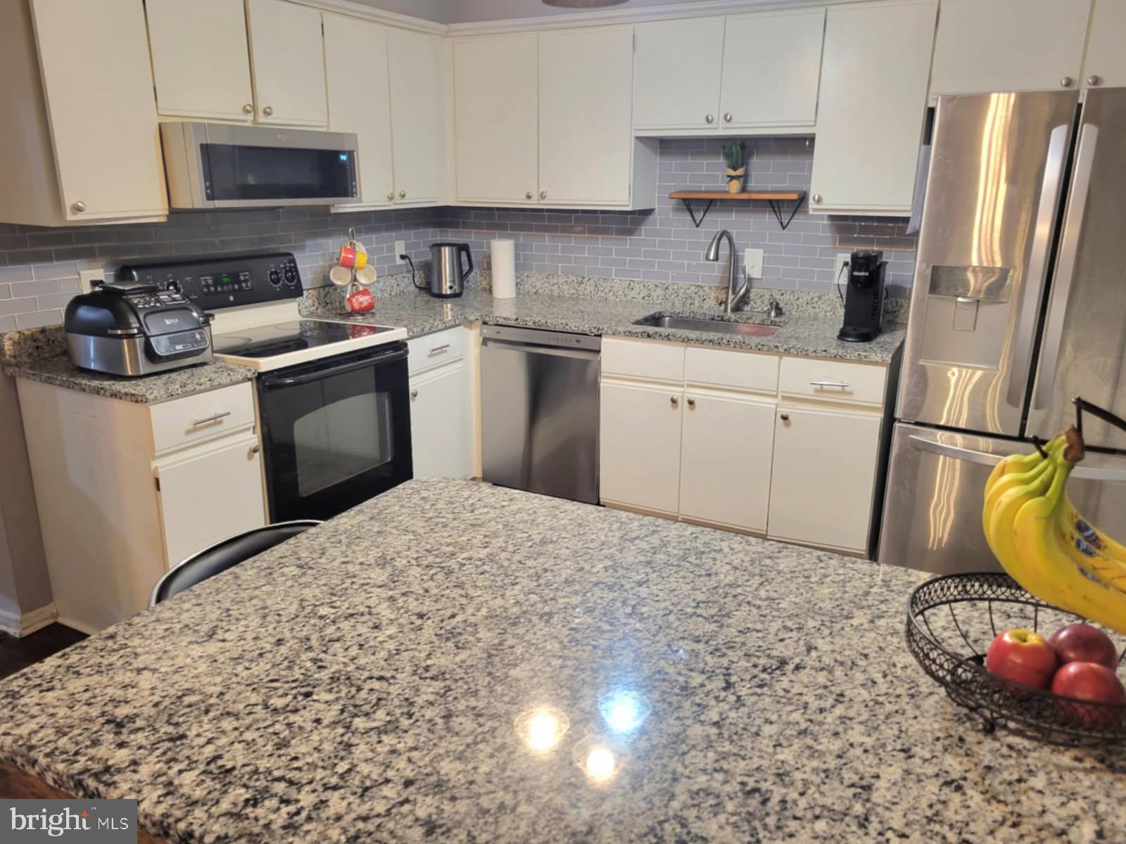 FAIRFIELD - Residential Lease