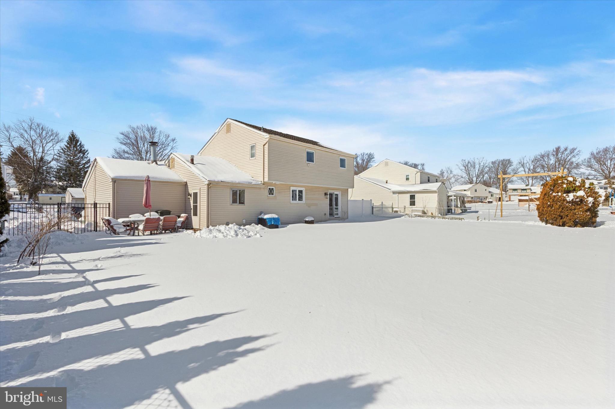 BURGUNDY HILLS - Residential