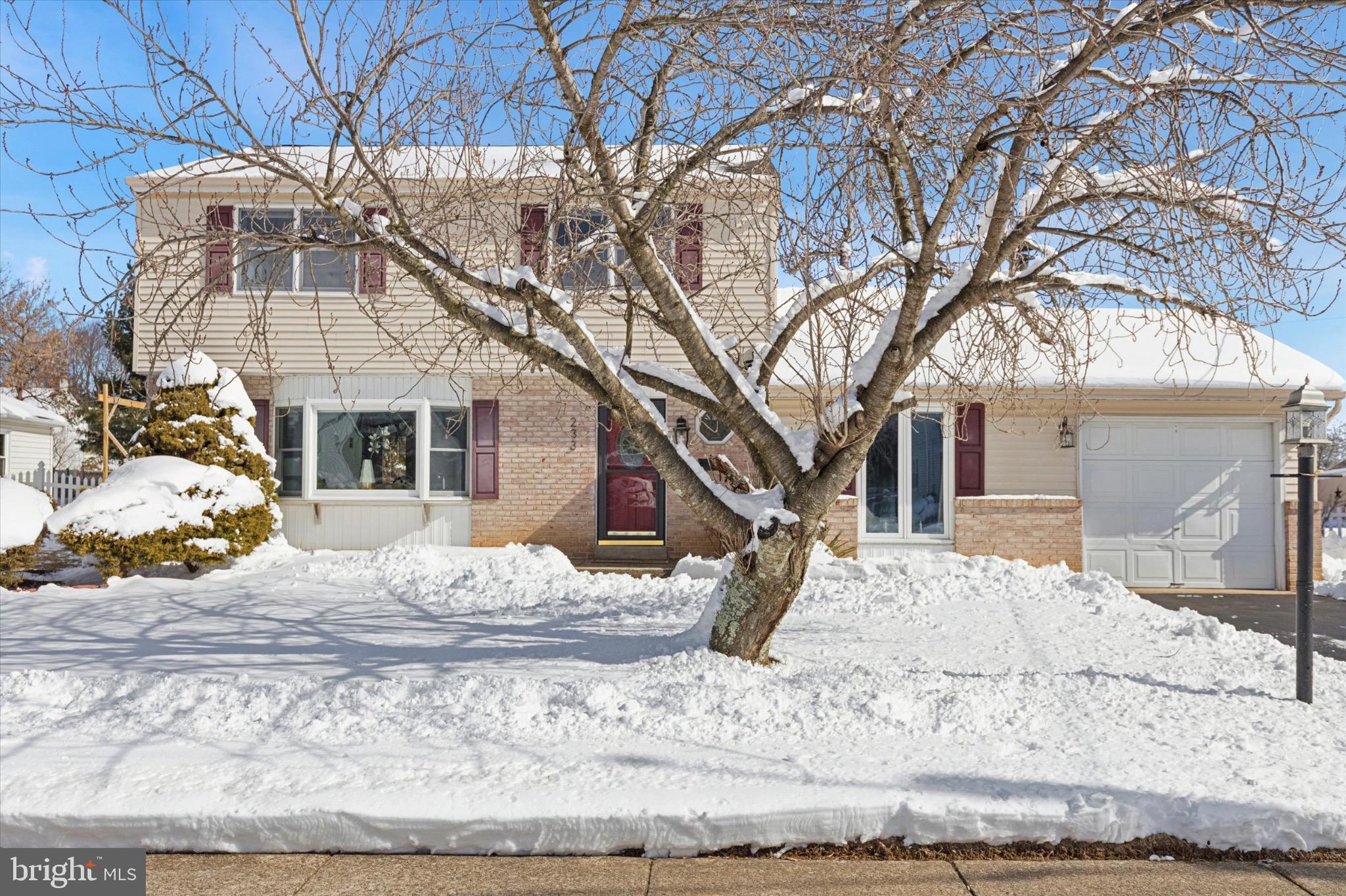 BURGUNDY HILLS - Residential
