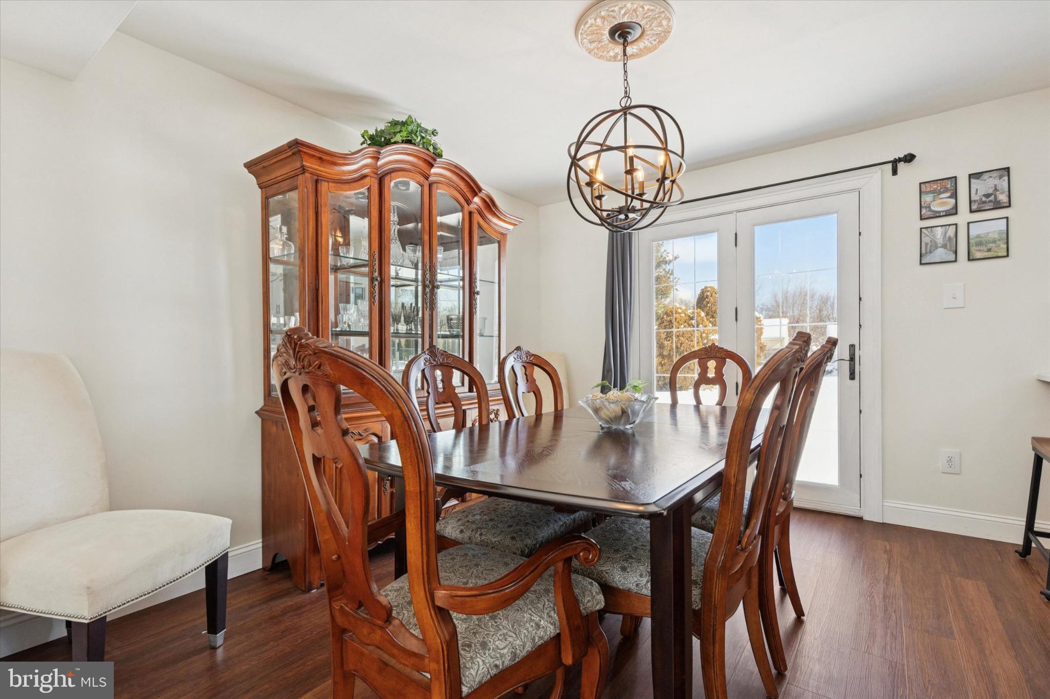 BURGUNDY HILLS - Residential